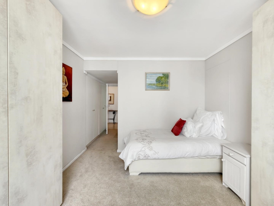 To Let 2 Bedroom Property for Rent in Three Anchor Bay Western Cape